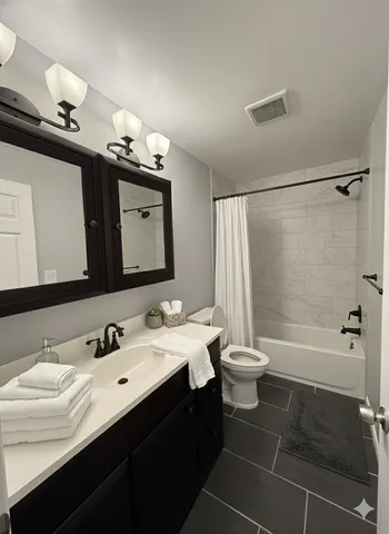 $1,995 | 41136 Northwind Drive, Canton, MI 48188