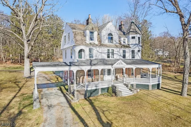 $1,595,000 | 211 Mountainside Road, Mendham, NJ 07945