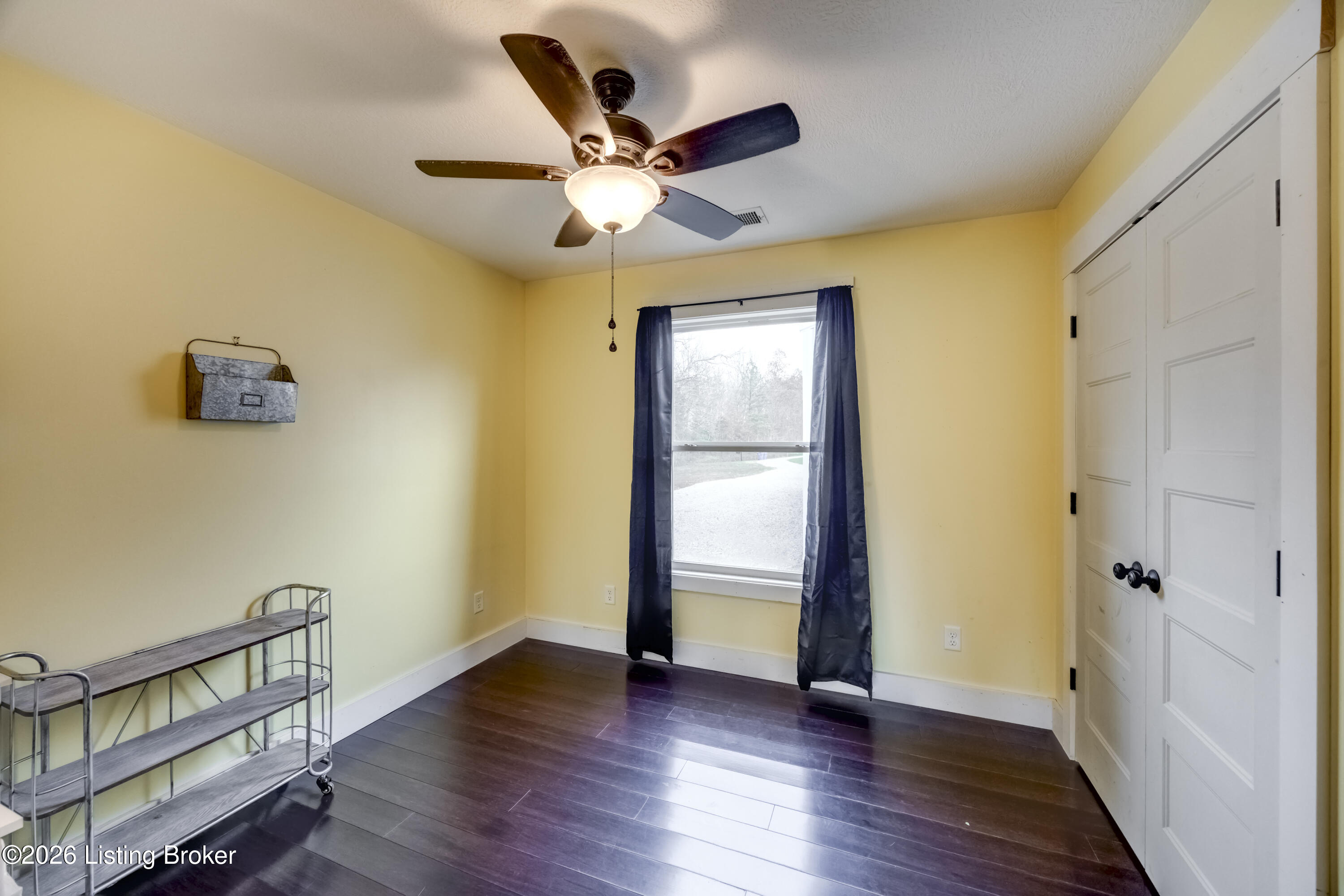 918 Oklahoma Road Bee Spring, KY 42207 - Photo 18 of 38 2Y0A3219-A