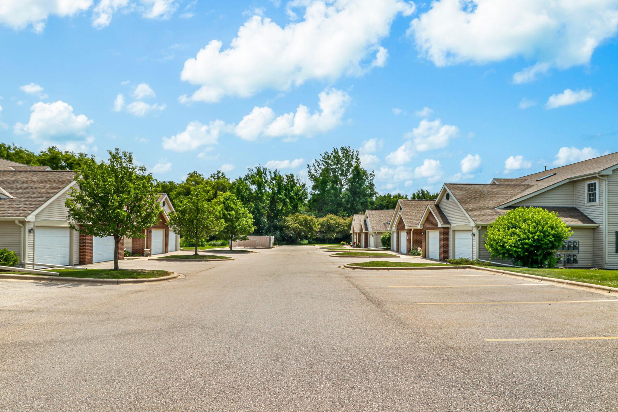 965 Park, Unit 101 Oregon, WI 53575 - Photo 8 of 31