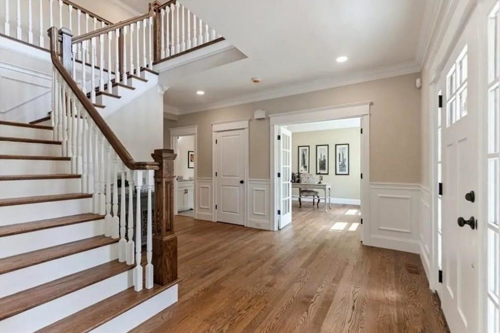 56 Blossomcrest Road Lexington, MA 02421 - Photo 3 of 29