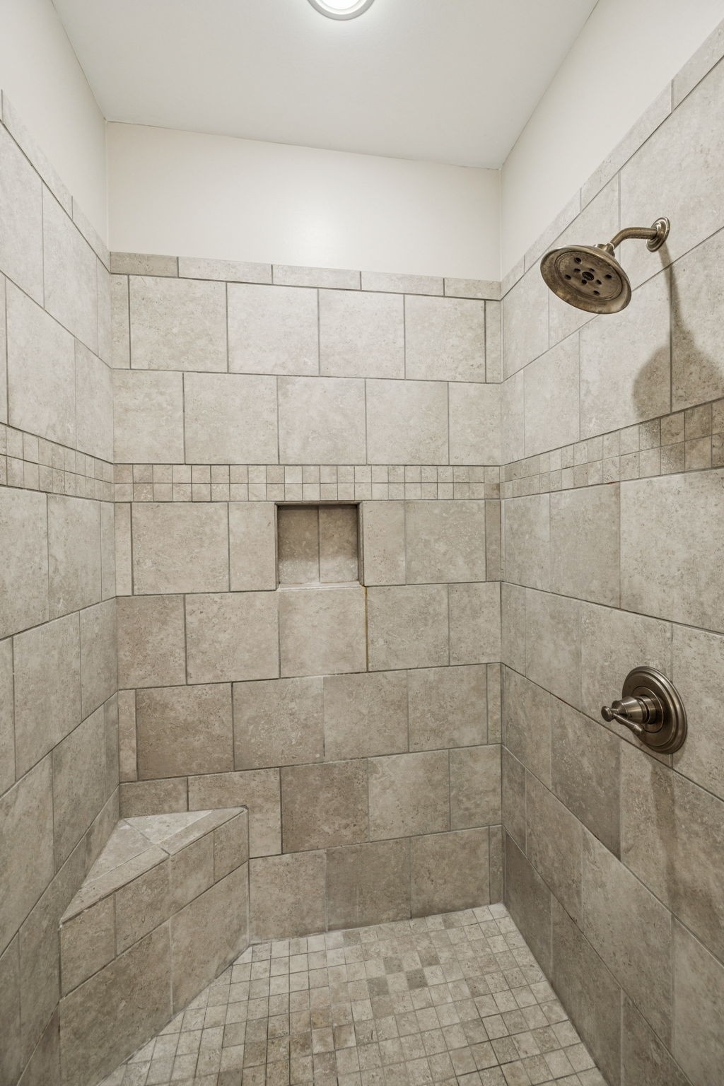 146 Island Way Winchester, TN 37398 - Photo 23 of 49 a bathroom with a shower