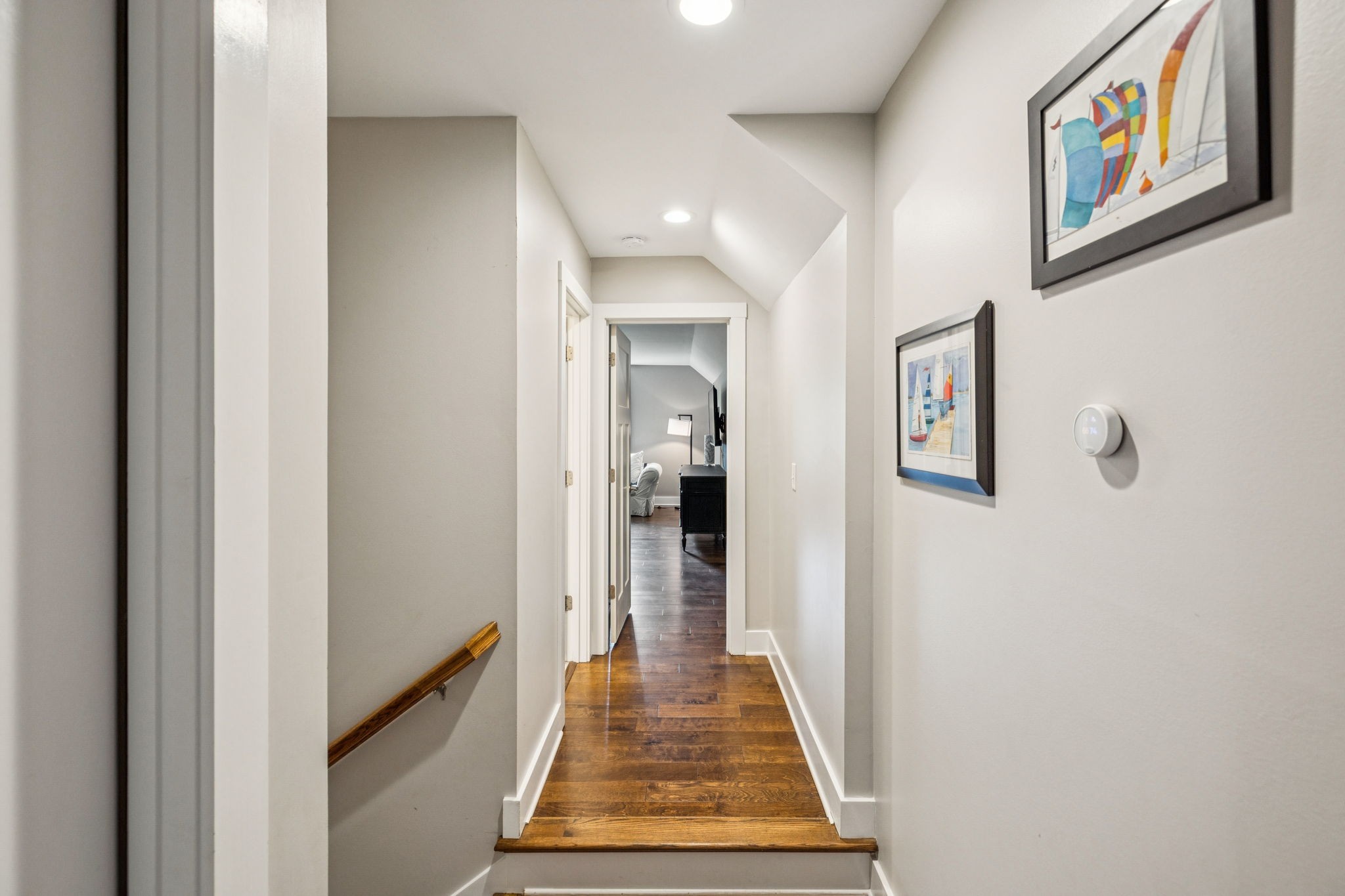146 Island Way Winchester, TN 37398 - Photo 29 of 49 a view of a hallway with wooden floor and a bathroom