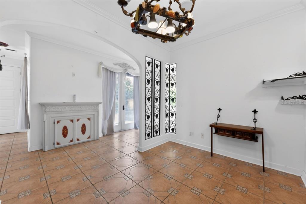 328 Sorrento Street Venice, FL 34285 - Photo 27 of 49 a view of a livingroom with furniture and window