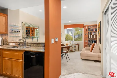 $669,000 | 13200 Pacific Promenade, Unit 322, Playa Vista, CA 90094