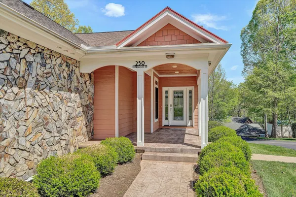 $1,795,000 | 250 Deerwood Drive, Huddleston, VA 24104