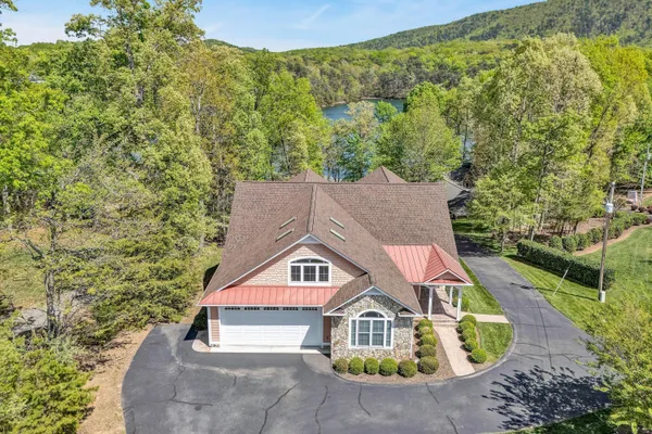 $1,795,000 | 250 Deerwood Drive, Huddleston, VA 24104