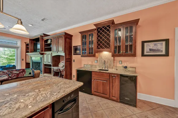 $1,795,000 | 250 Deerwood Drive, Huddleston, VA 24104