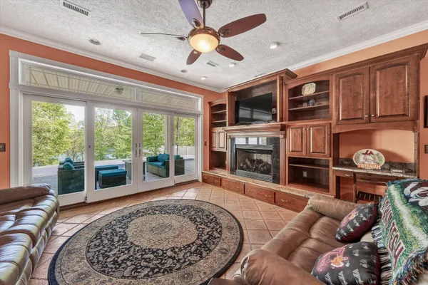 $1,795,000 | 250 Deerwood Drive, Huddleston, VA 24104