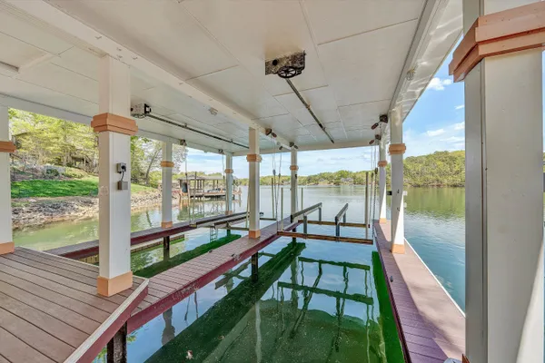 $1,795,000 | 250 Deerwood Drive, Huddleston, VA 24104