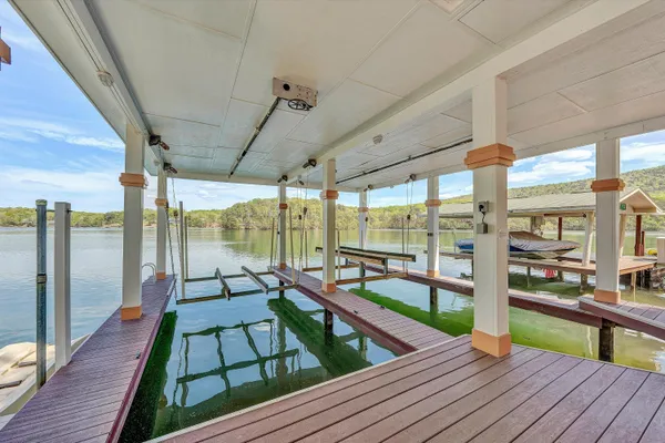 $1,795,000 | 250 Deerwood Drive, Huddleston, VA 24104