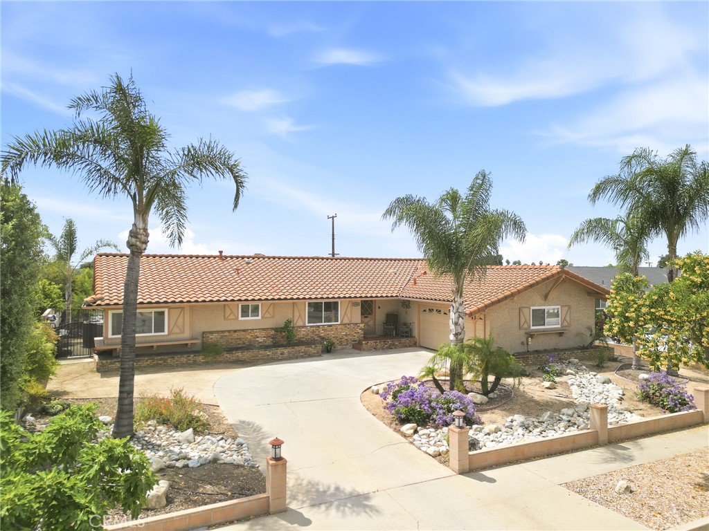 1466 Briarcroft Road Claremont, CA 91711 - Photo 1 of 34 Front