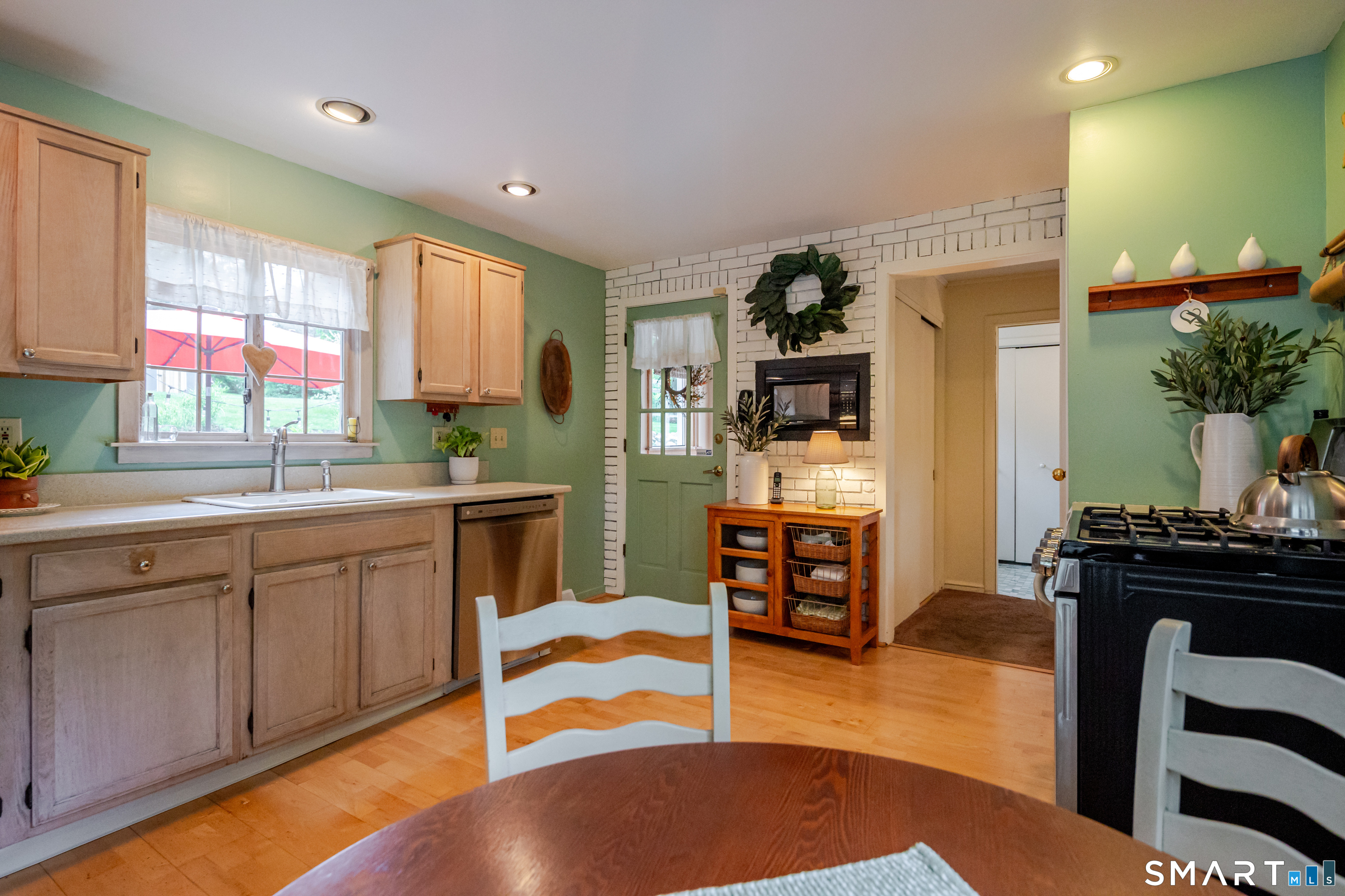 4 Kearn Road New Fairfield, CT 06812 - Photo 22 of 31