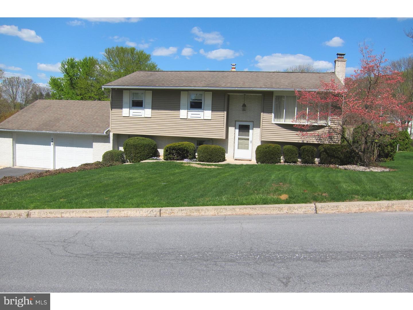 442 Calyn Drive Reading, PA 19607 - Photo 1 of 24 Gallery Image 1