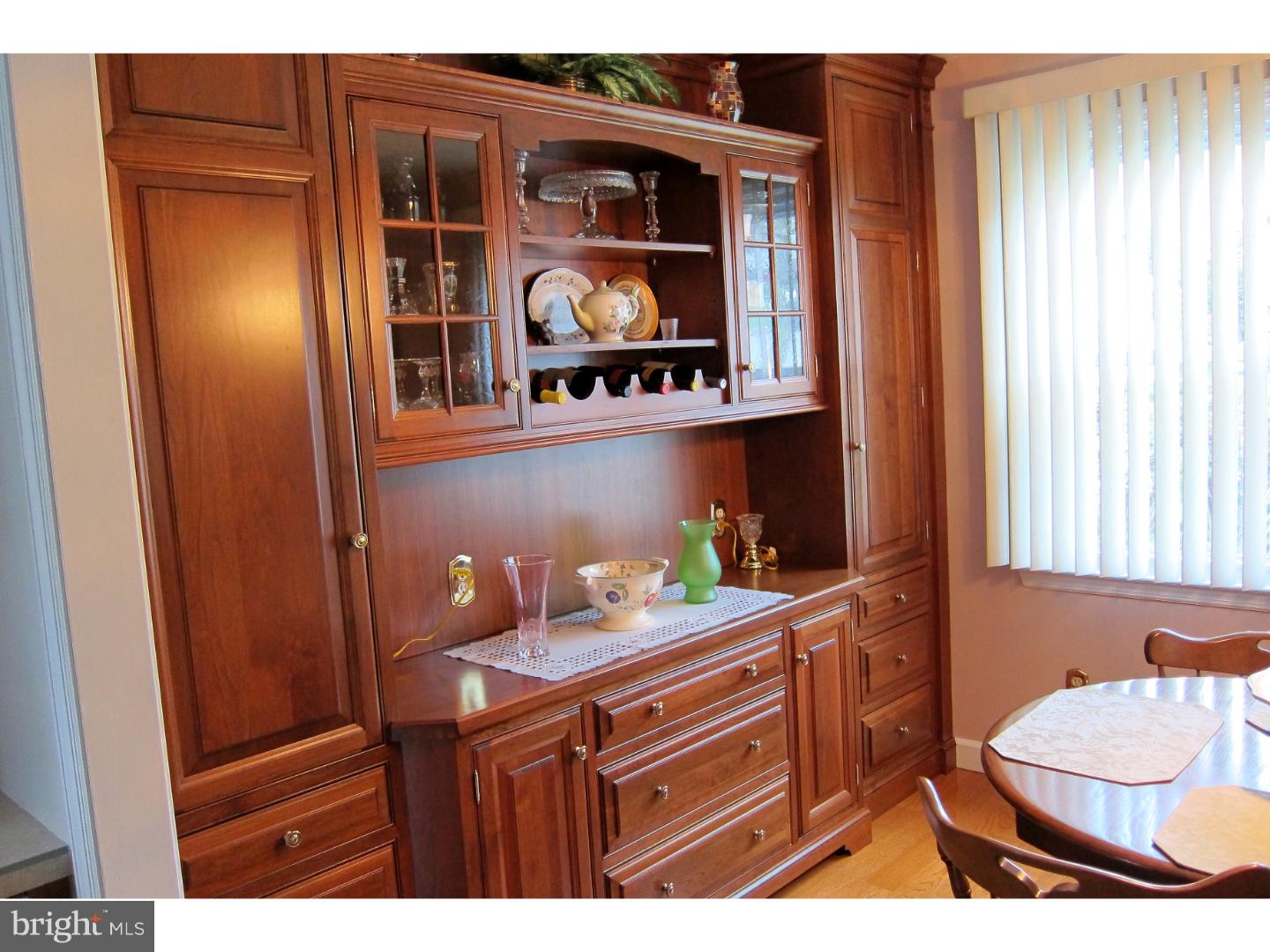 442 Calyn Drive Reading, PA 19607 - Photo 6 of 24 Gallery Image 6