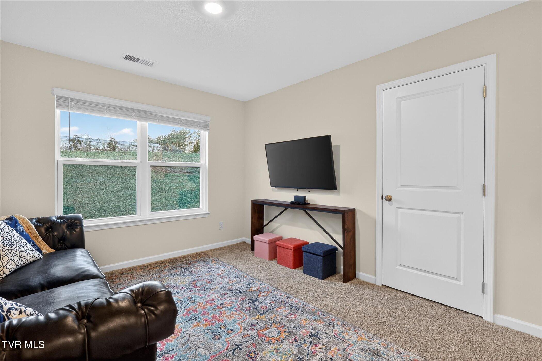 2512 Bridgeforth Crossing Kingsport, TN 37664 - Photo 17 of 55 17