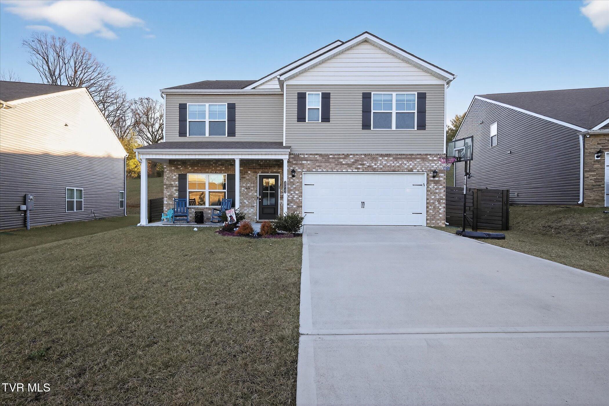 2512 Bridgeforth Crossing Kingsport, TN 37664 - Photo 2 of 55 2