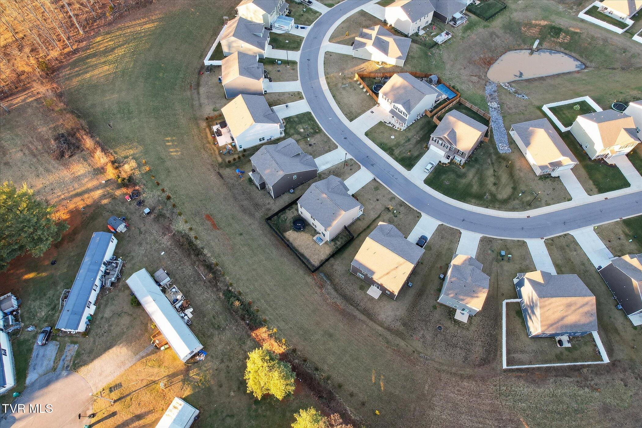 2512 Bridgeforth Crossing Kingsport, TN 37664 - Photo 44 of 55 44