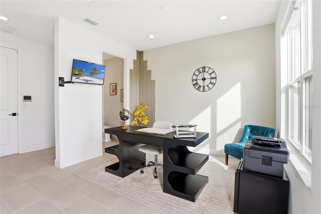 2038 Packing District Way Orlando, FL 32804 - Photo 8 of 40