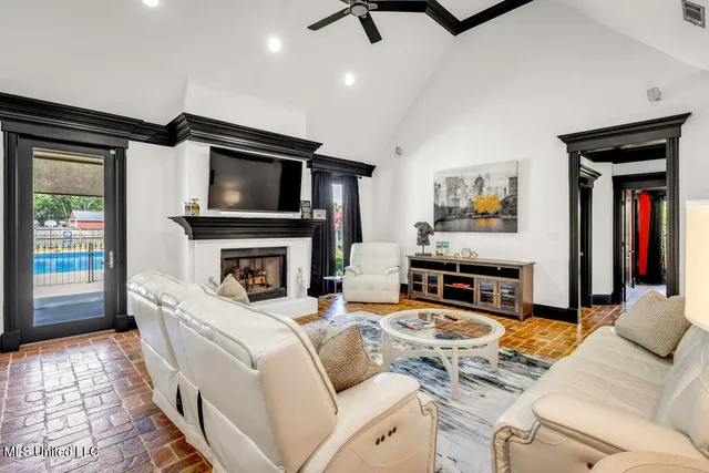 $915,000 | 315 Goose Pointe Boulevard, Biloxi, MS 39531