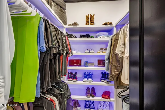 $915,000 | 315 Goose Pointe Boulevard, Biloxi, MS 39531