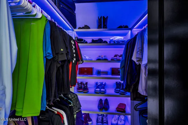 $915,000 | 315 Goose Pointe Boulevard, Biloxi, MS 39531