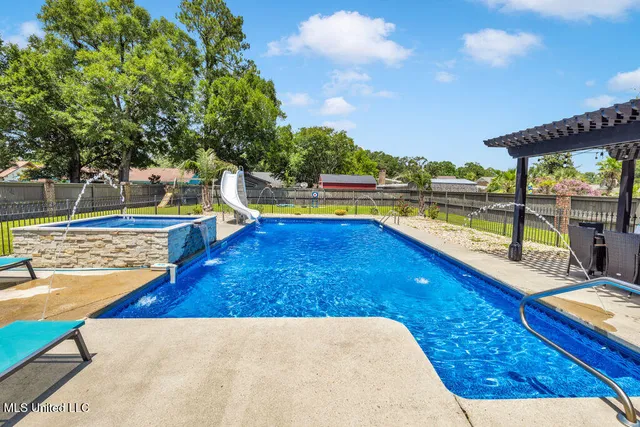 $915,000 | 315 Goose Pointe Boulevard, Biloxi, MS 39531