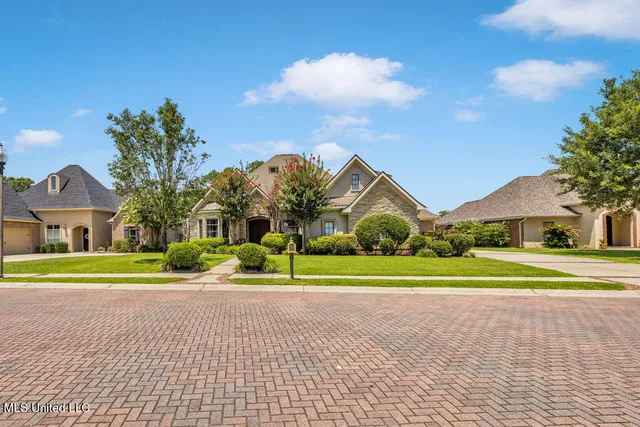 $915,000 | 315 Goose Pointe Boulevard, Biloxi, MS 39531
