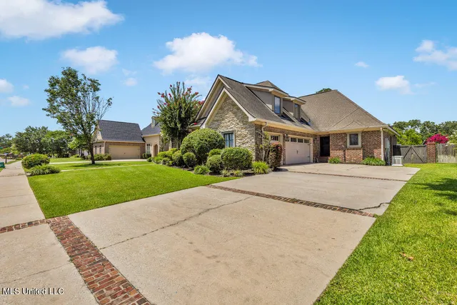 $915,000 | 315 Goose Pointe Boulevard, Biloxi, MS 39531