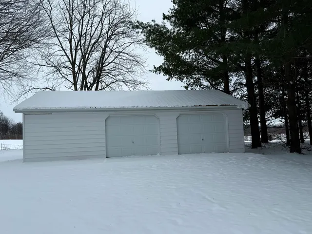 $249,900 | 265 Dildine Road, Ionia, MI 48846