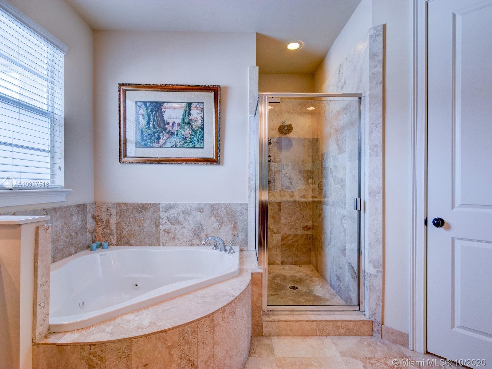 27 Via Poinciana Street Boca Raton, FL 33487 - Photo 24 of 33