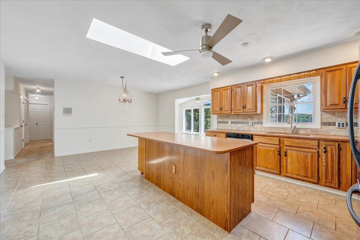 3222 Lakewood Forest Road Moneta, VA 24121 - Photo 22 of 97 22-MIB09768