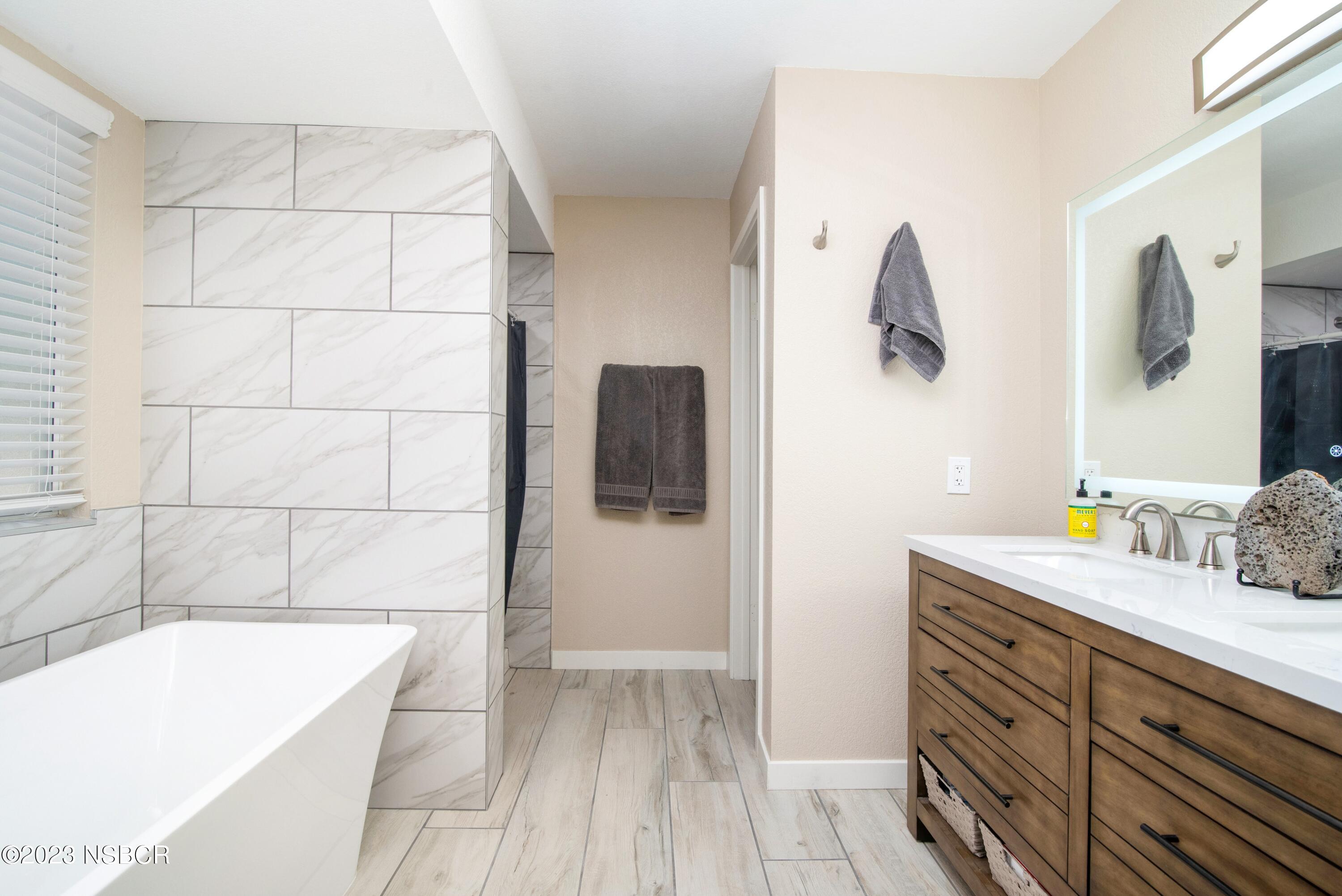 821 Calvert Avenue Lompoc, CA 93436 - Photo 17 of 29 017_KKP 4690