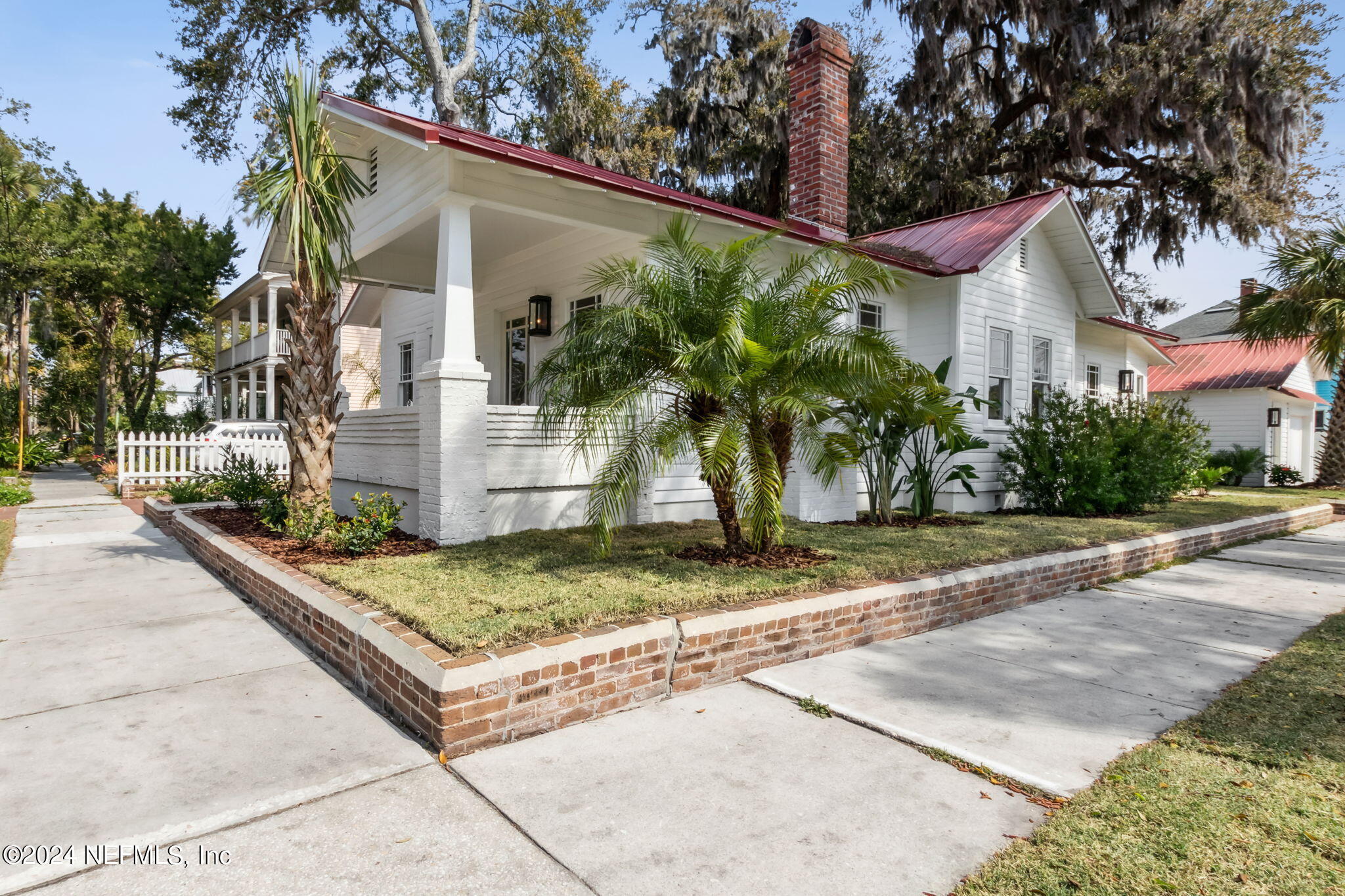 232 South 7th Street Fernandina Beach, FL 32034 - Photo 38 of 43 a view of a house with street