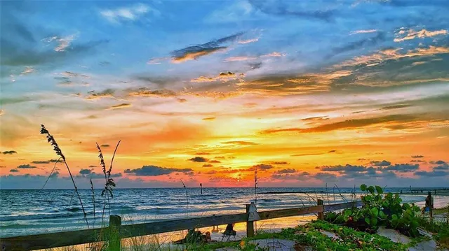 $899,000 | 2215 Clarine Way North, Dunedin, FL 34698