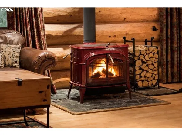 $1,199,000 | 58200 East Marmot Road, Sandy, OR 97055