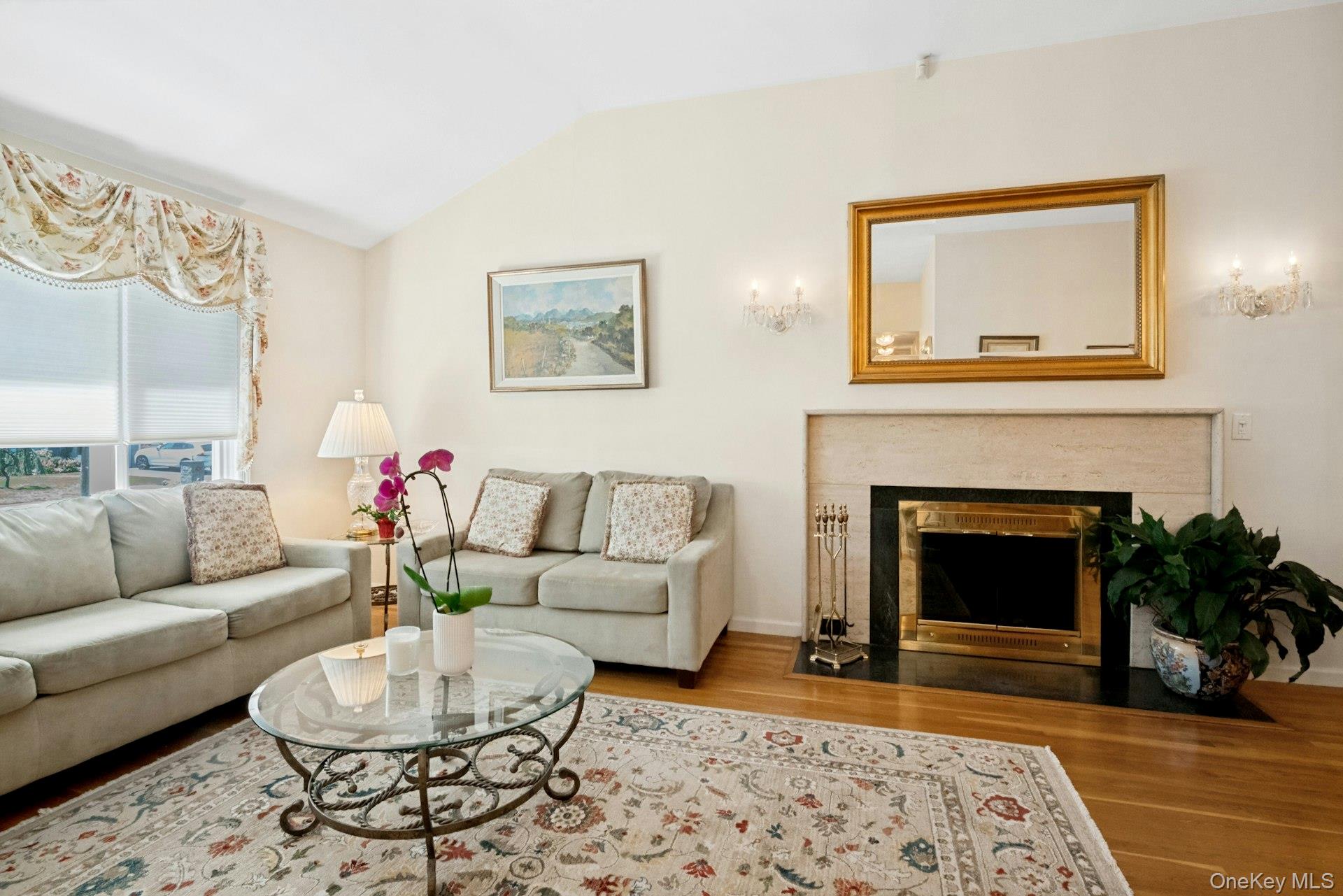 82 Holbrooke Road White Plains, NY 10605 - Photo 7 of 33