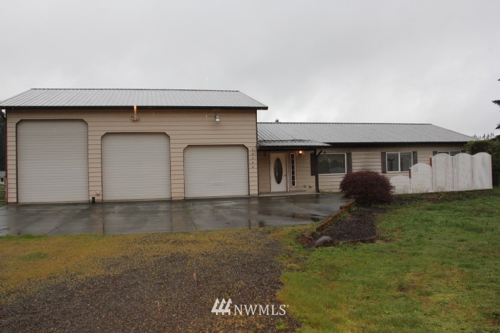 19125 Melon Street Southwest Rochester, WA 98579 - Photo 2 of 14