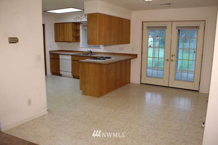 19125 Melon Street Southwest Rochester, WA 98579 - Photo 12 of 14