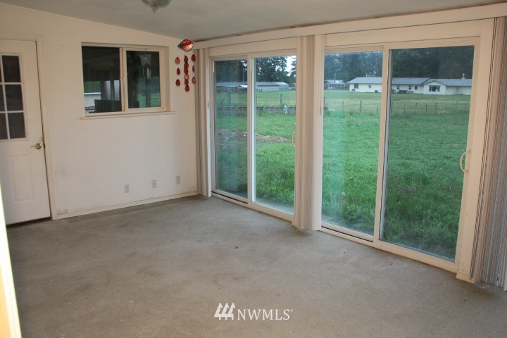 19125 Melon Street Southwest Rochester, WA 98579 - Photo 9 of 14