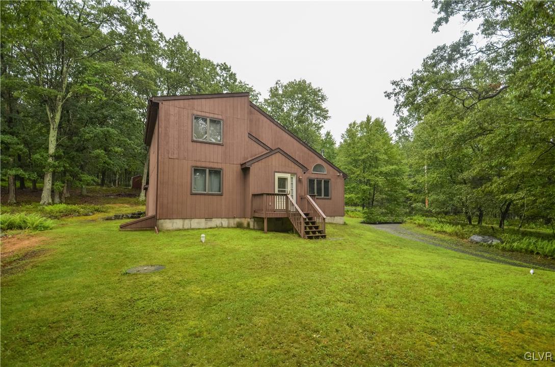 186 Ruffed Grouse Road Bushkill, PA 18324 - Photo 1 of 17 Gallery Image 1
