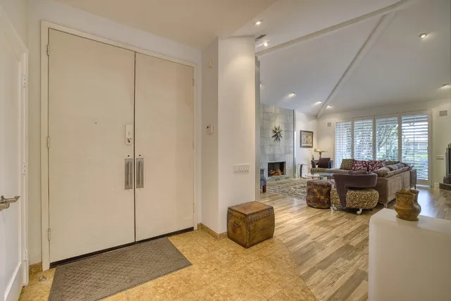 $3,200 | 17 Lakeshore Drive, Rancho Mirage, CA 92270