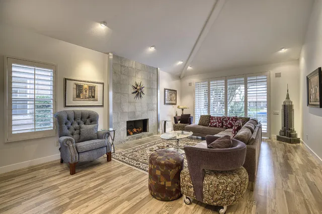 $3,200 | 17 Lakeshore Drive, Rancho Mirage, CA 92270