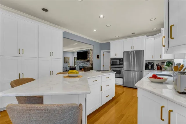 $1,250,000 | 31495 Sleepy Hollow Lane, Beverly Hills, MI 48025