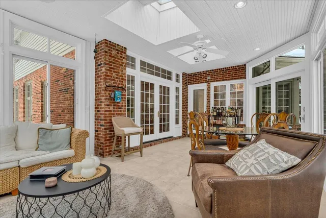 $1,250,000 | 31495 Sleepy Hollow Lane, Beverly Hills, MI 48025