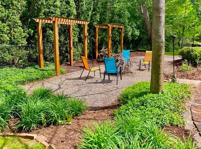 $1,250,000 | 31495 Sleepy Hollow Lane, Beverly Hills, MI 48025