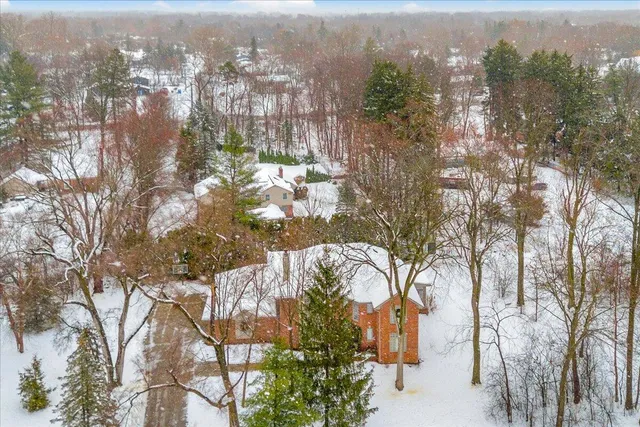 $1,250,000 | 31495 Sleepy Hollow Lane, Beverly Hills, MI 48025