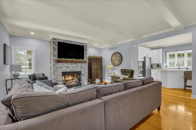 $1,250,000 | 31495 Sleepy Hollow Lane, Beverly Hills, MI 48025