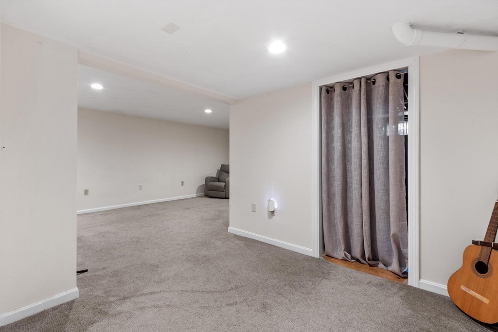 90 Tuttle Road Sterling, MA 01564 - Photo 33 of 42