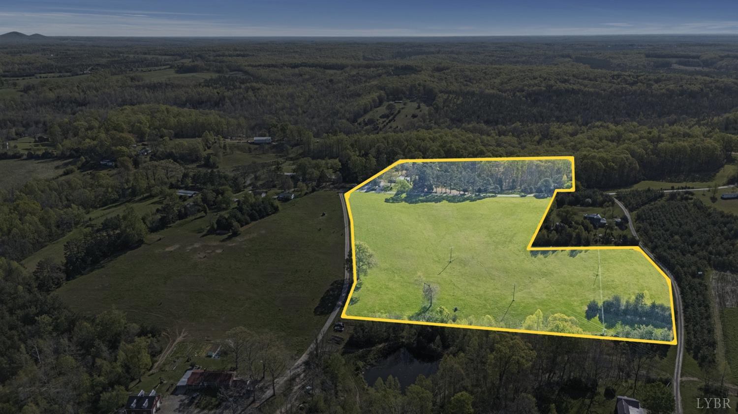 5130 Crumptown Road Farmville, VA 23901 - Photo 3 of 9 a view of a back yard